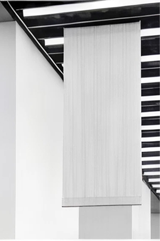 建物内の吊り下げ広告